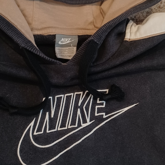 Vintage Nike Hoodie - Picture 2 of 2